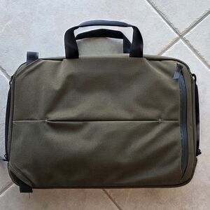 Alpaka Elements Tech Brief Pro Laptop Bag Backpack green shoulder strap